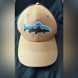 Patagonia Fitz Roy Trout Fish Logo Snapback Trucker Hat Cap Mesh Brown